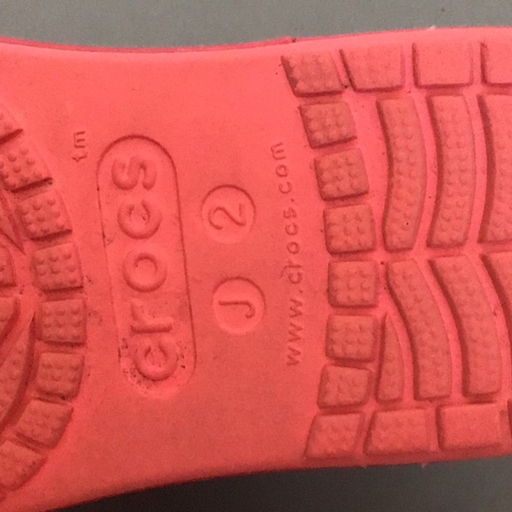 - Crocs Pink Bump It Sandals Slip On Sling Back Clog Jr. Size 2 - Picture 13 of 13